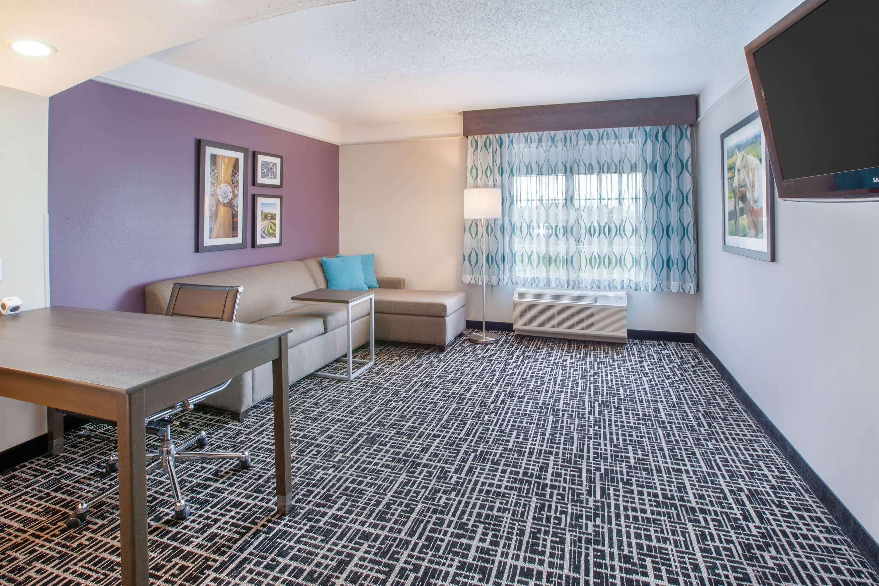 La Quinta By Wyndham Cincinnati Airport Florence Εξωτερικό φωτογραφία