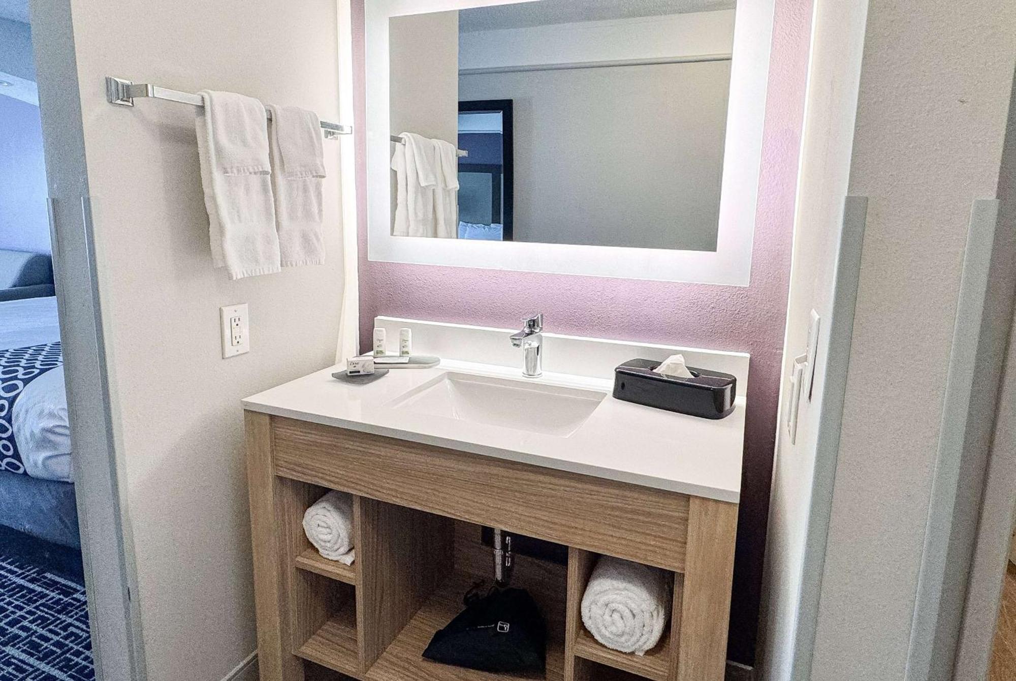 La Quinta By Wyndham Cincinnati Airport Florence Εξωτερικό φωτογραφία